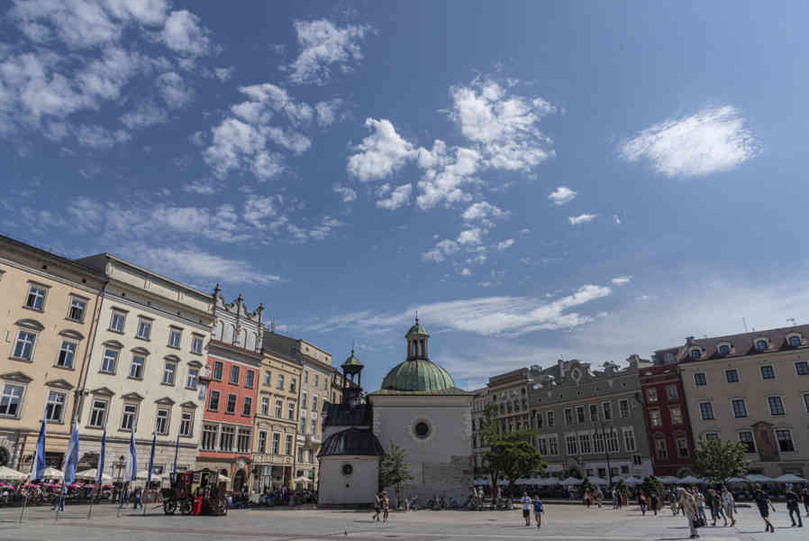 Polonia - Cracovia 003 - plaza Mayor del Mercado.jpg